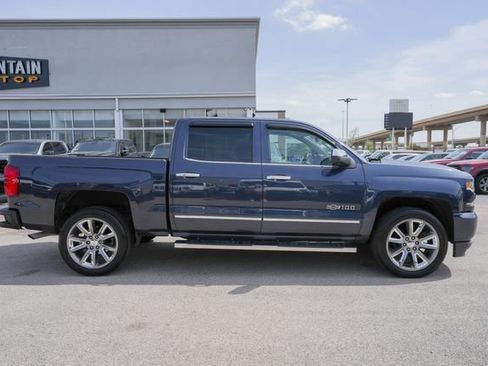 Used 2018 Chevrolet Silverado 1500 LTZ Z71 w/ Centennial Edition AWD/4WD image 4