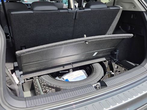 Certified 2023 Volkswagen Tiguan SE image 65