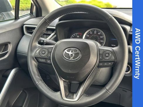 Used 2022 Toyota Corolla Cross LE AWD/4WD image 14