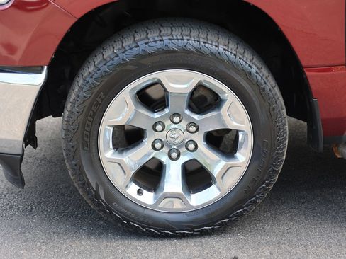 Used 2019 RAM 1500 Big Horn AWD/4WD image 13