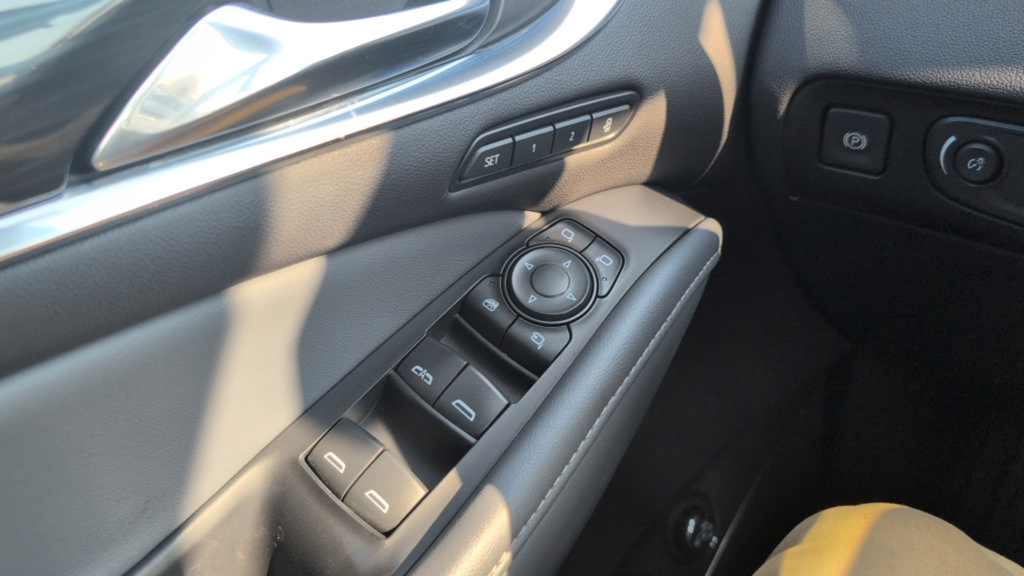 Used 2021 Buick Enclave Premium w/ Surround and Sites Package AWD/4WD image 13