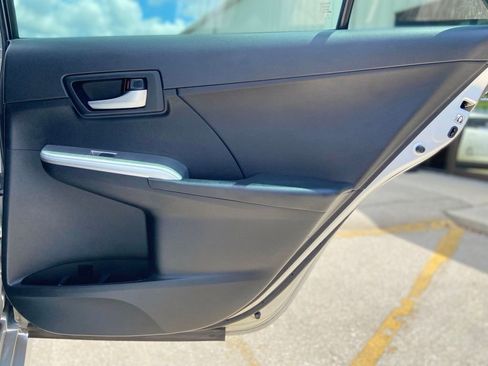 Used 2012 Toyota Camry SE FWD image 22