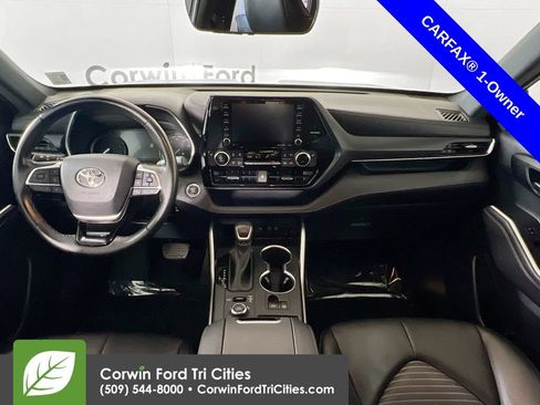 Used 2021 Toyota Highlander XSE AWD/4WD image 7