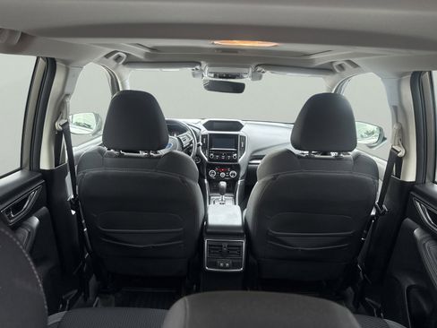 Used 2019 Subaru Forester Premium AWD/4WD image 10