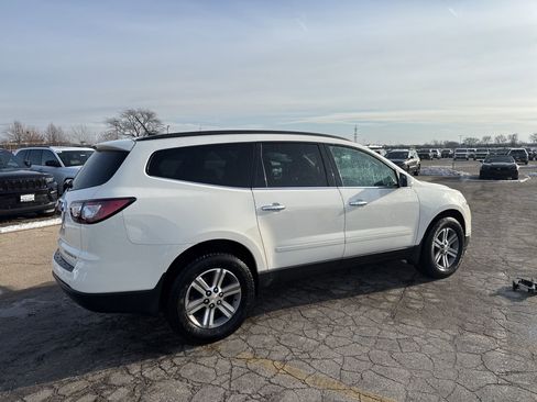 Used 2015 Chevrolet Traverse LT image 6