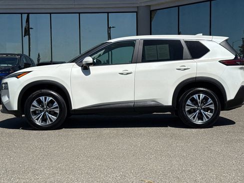 Used 2023 Nissan Rogue SV FWD image 9