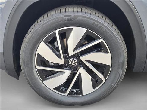 New 2026 Volkswagen Atlas SEL image 10