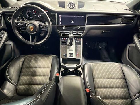 Certified 2023 Porsche Macan Turbo AWD/4WD image 16