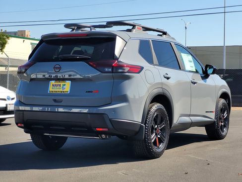 New 2026 Nissan Rogue SV image 5