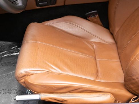 Used 2009 Aston Martin DB9 Coupe RWD image 47