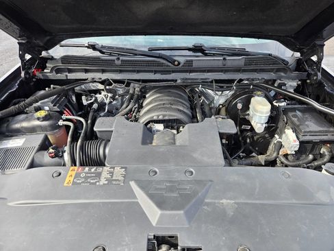 Used 2017 Chevrolet Silverado 1500 LTZ Z71 w/ Realtree Edition image 18