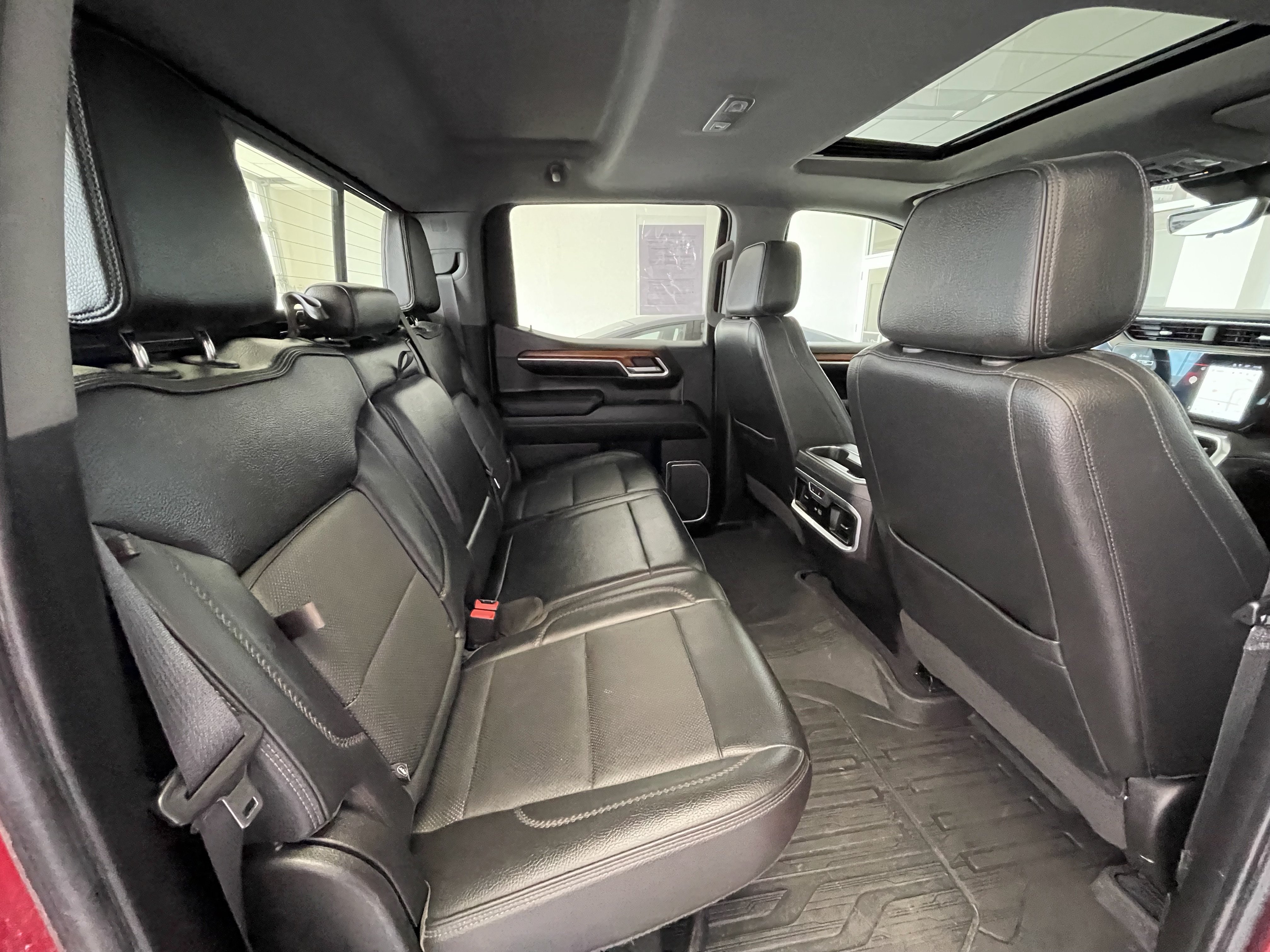Certified 2022 GMC Sierra 1500 Denali w/ Denali Reserve Package AWD/4WD image 16
