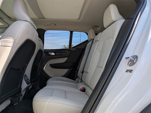 New 2026 Volvo XC40 B5 Ultra w/ Protection Package Premier image 16