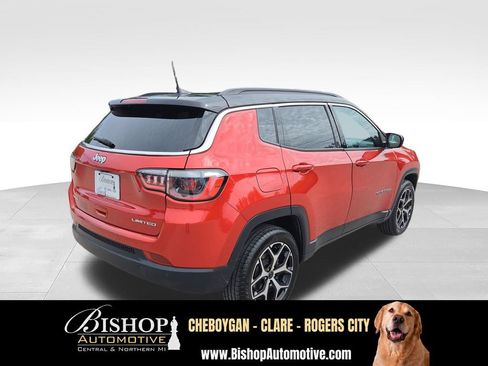 Used 2025 Jeep Compass Limited AWD/4WD image 3