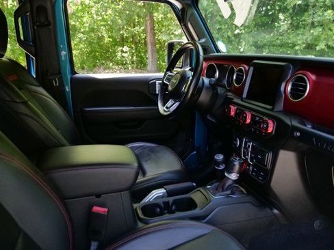 Used 2020 Jeep Wrangler Unlimited Rubicon AWD/4WD image 41