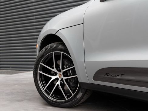 New 2026 Porsche Macan Turbo image 13