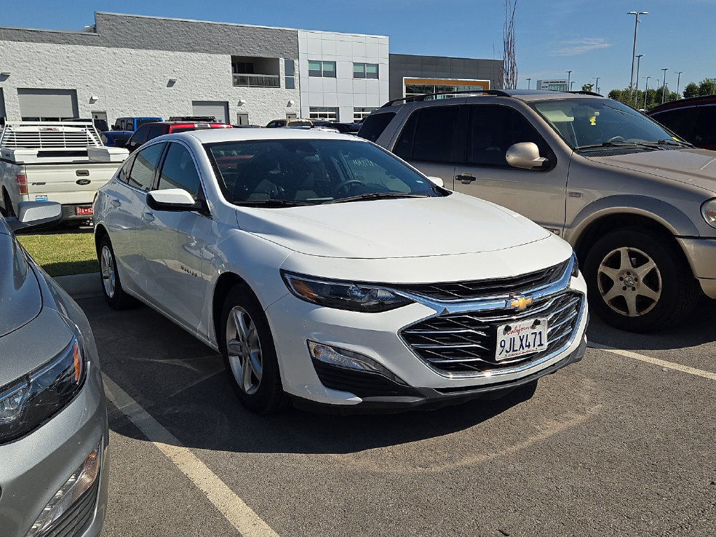 Used 2024 Chevrolet Malibu LT FWD image 4