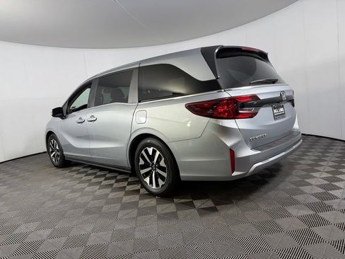 Used 2025 Honda Odyssey EX-L image 9