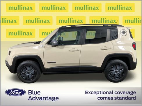 Used 2017 Jeep Renegade Trailhawk image 10