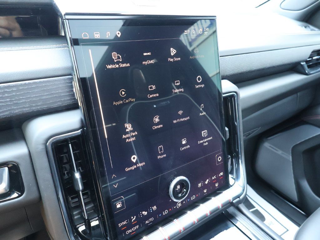 Certified 2025 GMC Yukon AT4 Ultimate AWD/4WD image 24