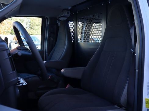 Used 2024 Chevrolet Express 2500 w/ Driver Convenience Package image 5