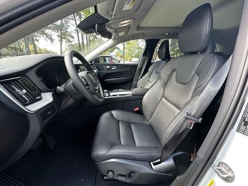 New 2025 Volvo XC60 B5 Plus w/ Climate Package image 8