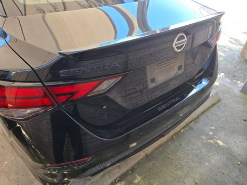 Used 2023 Nissan Sentra SR w/ Midnight Edition Package FWD image 6