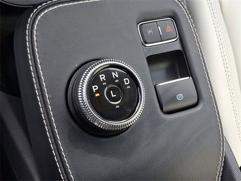 Used 2022 Ford Mustang Mach-E Premium image 16