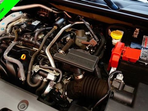 Certified 2022 Nissan Sentra SV FWD image 53