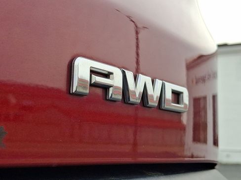 Used 2017 GMC Acadia SLT AWD/4WD image 24