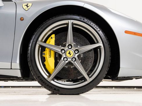 Certified 2014 Ferrari 458 Italia Coupe RWD image 20