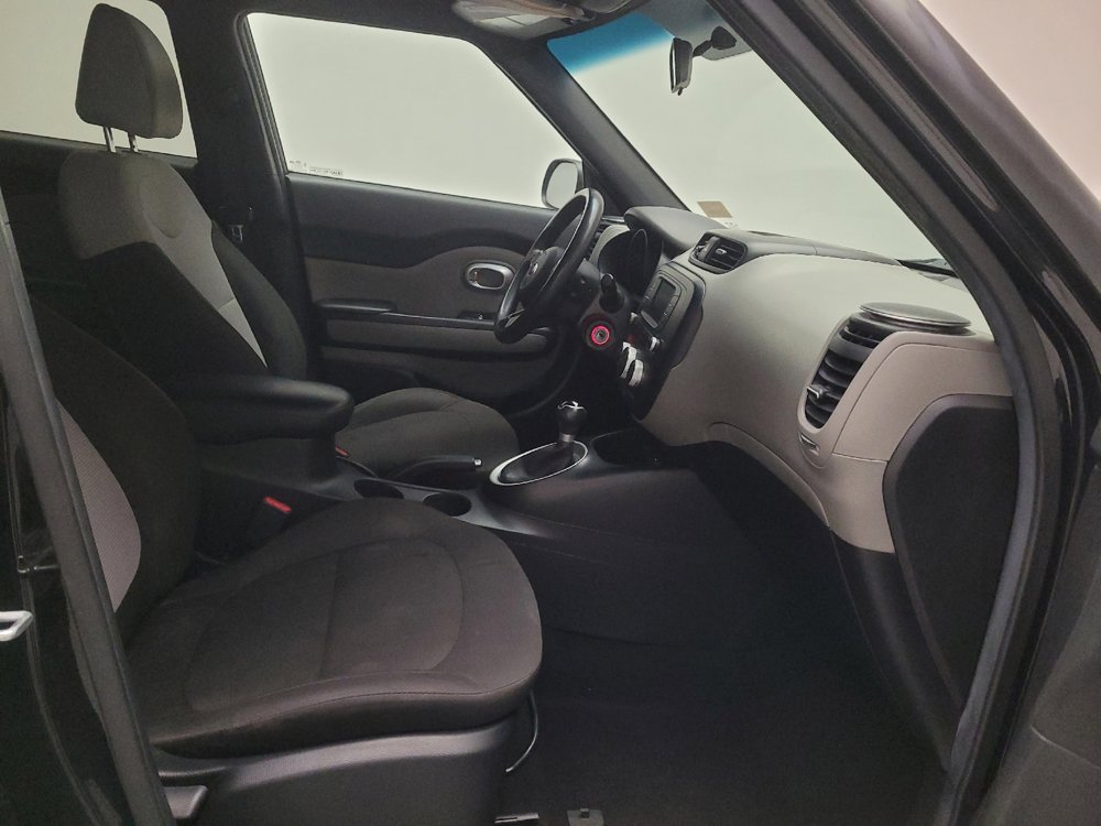 Used 2017 Kia Soul FWD image 21