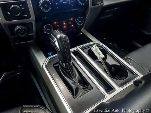 Used 2018 Ford F150 Lariat RWD image 19