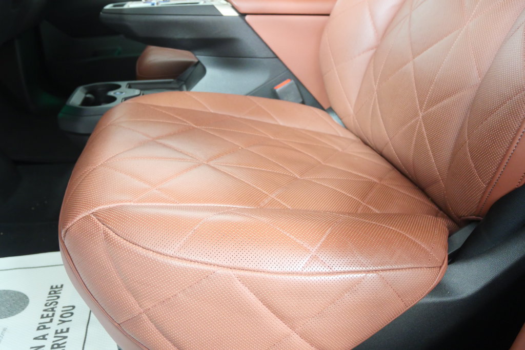 Used 2024 BMW iX M60 AWD/4WD image 11