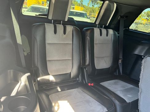 Used 2017 Ford Explorer XLT w/ Equipment Group 202A image 36