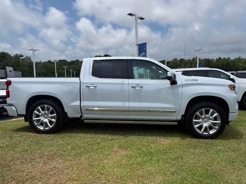 Used 2026 Chevrolet Silverado 1500 High Country AWD/4WD image 6