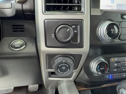 Certified 2020 Ford F150 Lariat w/ Equipment Group 502A Luxury RWD image 27