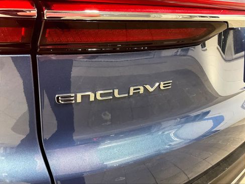 Used 2025 Buick Enclave Preferred image 28