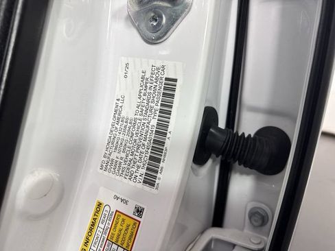 Used 2025 Honda Accord SE image 38