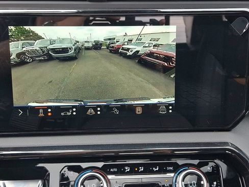 New 2026 GMC Sierra 1500 AT4 w/ AT4 Premium Package AWD/4WD image 14