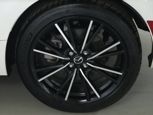 Used 2024 MAZDA MX-5 Miata Grand Touring RWD image 37