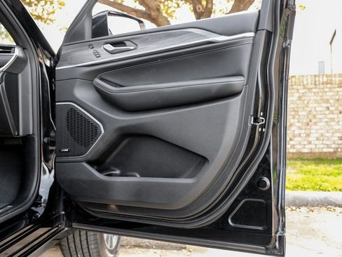 Used 2023 Jeep Grand Cherokee Overland w/ Luxury Tech Group IV image 55