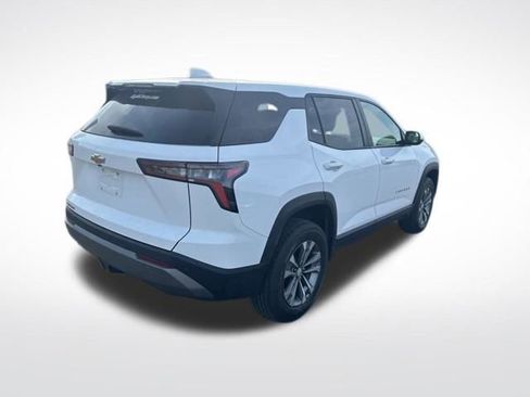 Used 2025 Chevrolet Equinox LT FWD image 5