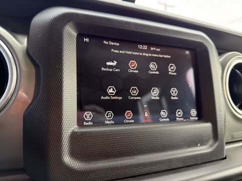 Used 2021 Jeep Gladiator Overland w/ Trailer Tow Package image 35