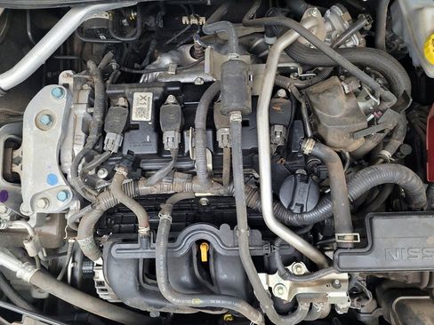 Used 2022 Nissan Sentra SR w/ Trunk Package image 30