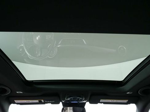 Used 2023 Alfa Romeo Stelvio Veloce image 4