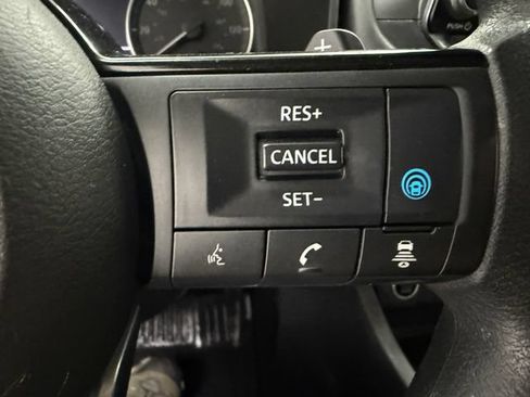 Used 2021 Nissan Rogue SV FWD image 10