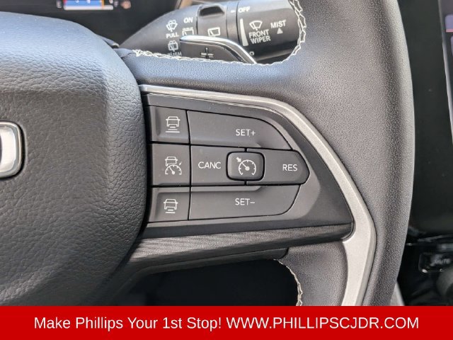 Used 2023 Jeep Grand Cherokee Laredo RWD image 23