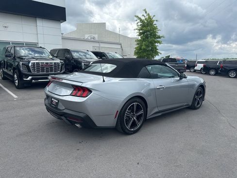 Used 2025 Ford Mustang Premium RWD image 7