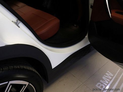 Certified 2026 BMW X2 xDrive28i AWD/4WD image 33